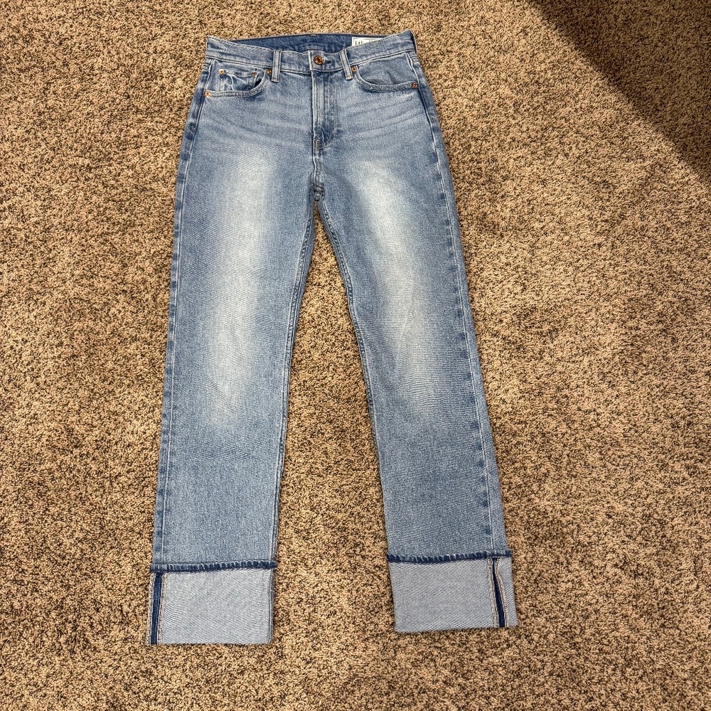 Women’s Gap High Rise Cuffed ‘90’s Straight Jeans~Size 27 Regular~Light Indigo